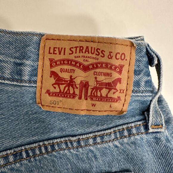 Levis 501 Jean Shorts Womens 29 Blue Medium Wash High Rise Button Stretch Denim - Picture 6 of 8